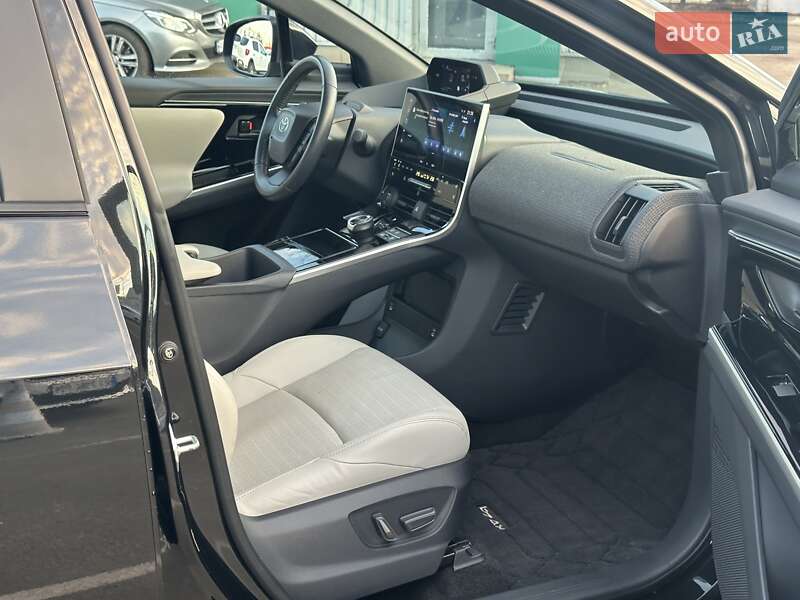 Внедорожник / Кроссовер Toyota bZ4X 2022 в Киеве