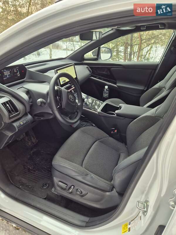 Позашляховик / Кросовер Toyota bZ4X 2024 в Києві