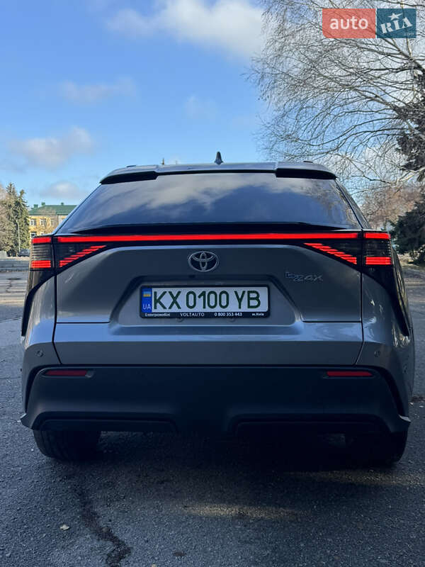 Внедорожник / Кроссовер Toyota bZ4X 2023 в Лозовой