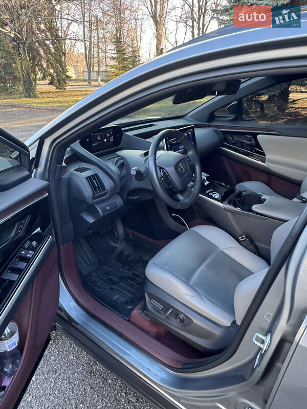 Внедорожник / Кроссовер Toyota bZ4X 2023 в Лозовой