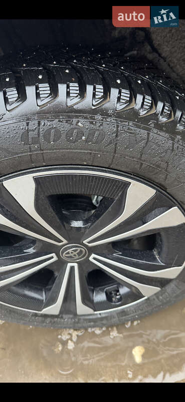 Внедорожник / Кроссовер Toyota bZ4X 2023 в Лозовой