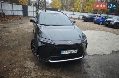 Внедорожник / Кроссовер Toyota bZ4X 2022 в Днепре