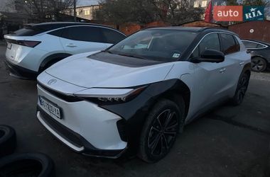 Внедорожник / Кроссовер Toyota bZ4X 2023 в Ровно
