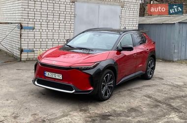 Внедорожник / Кроссовер Toyota bZ4X 2023 в Черкассах
