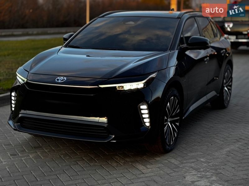 Внедорожник / Кроссовер Toyota bZ4X 2022 в Харькове