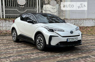 Позашляховик / Кросовер Toyota C-HR EV 2022 в Чернівцях