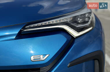 Внедорожник / Кроссовер Toyota C-HR EV 2020 в 