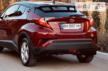 Внедорожник / Кроссовер Toyota C-HR 2019 в Одессе