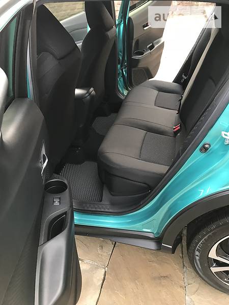 Хетчбек Toyota C-HR 2018 в Тернополі фото 20 Хетчбек Toyota C-HR 2018 в Тернополі