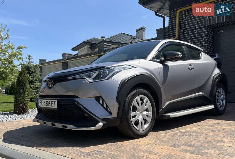 Внедорожник / Кроссовер Toyota C-HR 2019 в Николаеве