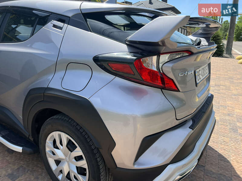 Внедорожник / Кроссовер Toyota C-HR 2019 в Николаеве