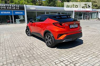 Внедорожник / Кроссовер Toyota C-HR 2021 в Днепре