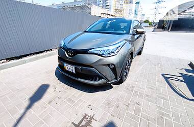 Внедорожник / Кроссовер Toyota C-HR 2020 в Днепре