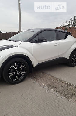 Внедорожник / Кроссовер Toyota C-HR 2021 в Киеве