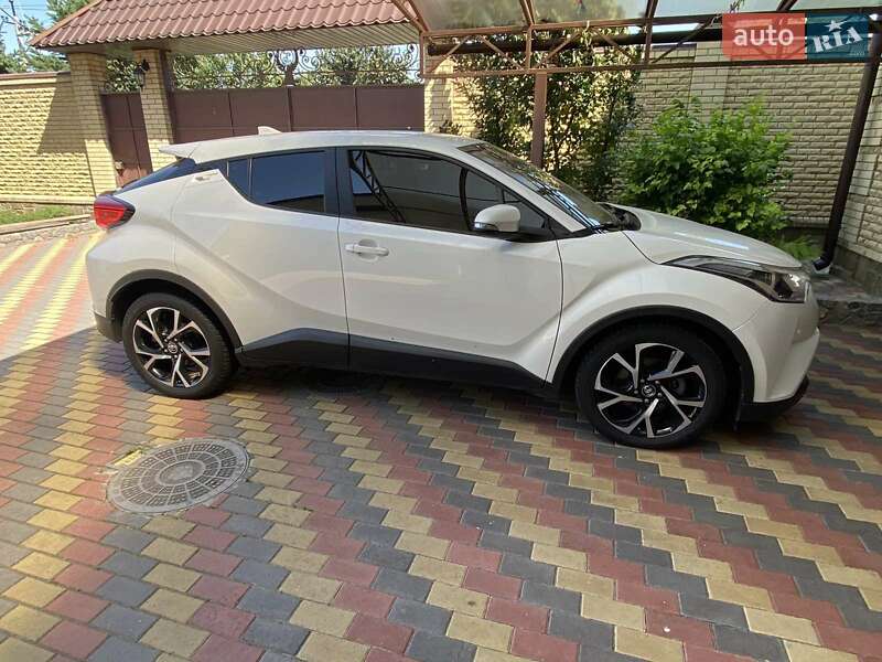 Toyota C-HR 2017