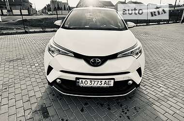 Позашляховик / Кросовер Toyota C-HR 2018 в Мукачевому
