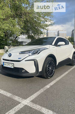 Позашляховик / Кросовер Toyota C-HR 2021 в Києві