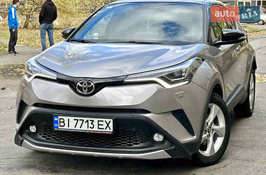 Внедорожник / Кроссовер Toyota C-HR 2016 в Горишних Плавнях