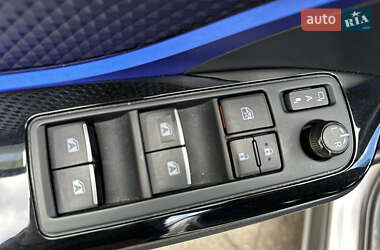 Внедорожник / Кроссовер Toyota C-HR 2016 в Горишних Плавнях