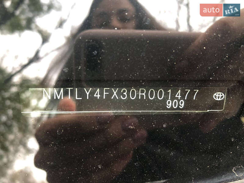 Позашляховик / Кросовер Toyota C-HR 2016 в Одесі