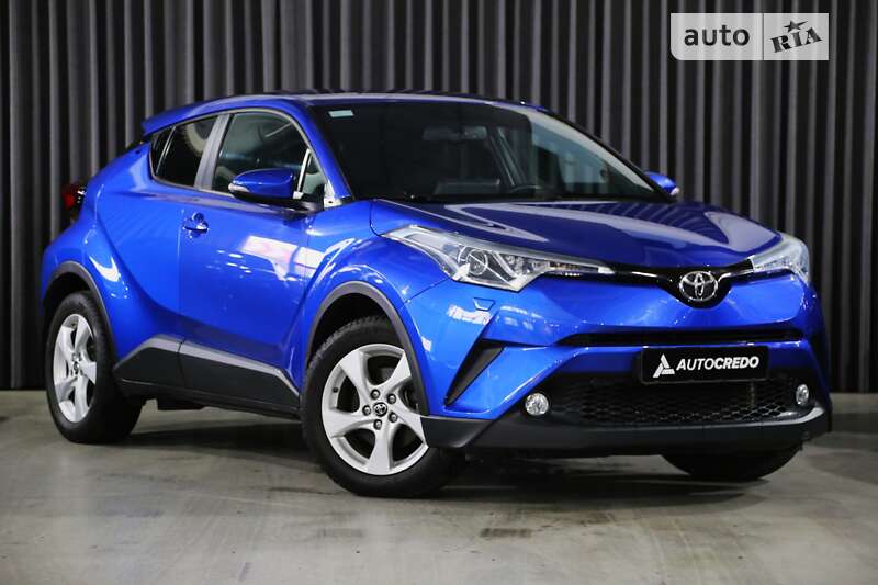 Внедорожник / Кроссовер Toyota C-HR 2016 в Киеве