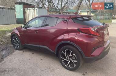 Внедорожник / Кроссовер Toyota C-HR 2017 в Нежине