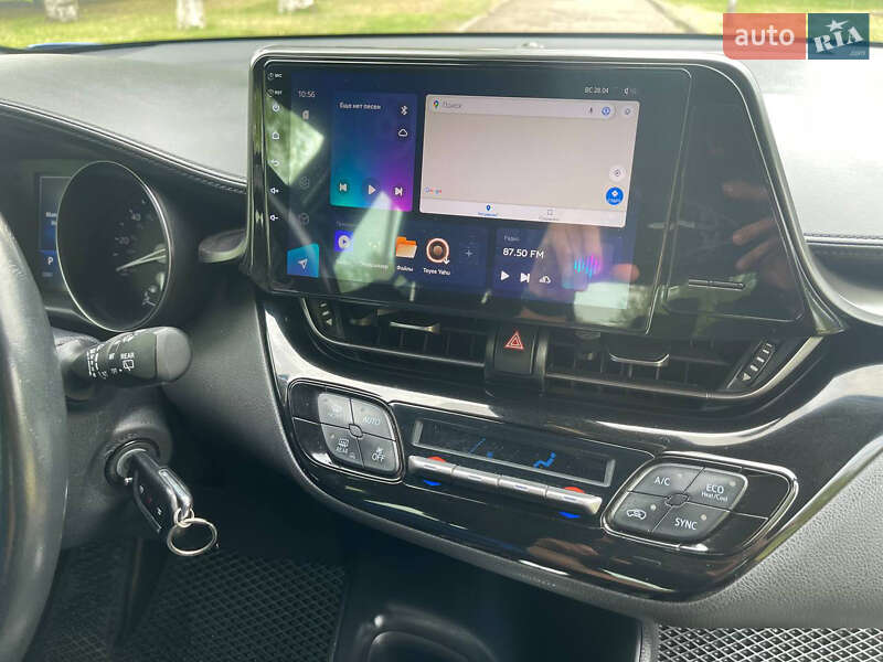 Позашляховик / Кросовер Toyota C-HR 2018 в Запоріжжі