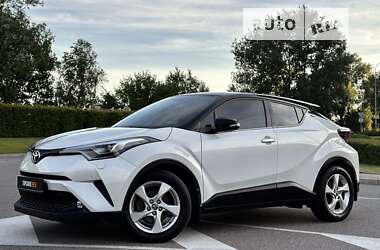 Позашляховик / Кросовер Toyota C-HR 2017 в Києві