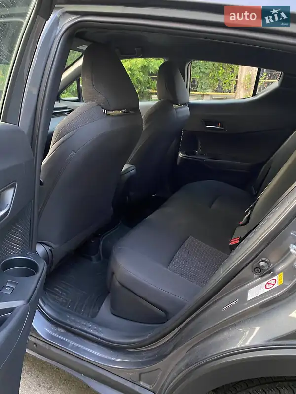 Toyota C-HR 2019 VIN NMTKHMBX3KR090164 фото оголошення 17 з 63
