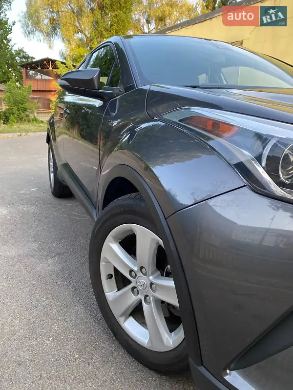 Toyota C-HR 2019 VIN NMTKHMBX3KR090164 фото оголошення 8 з 63