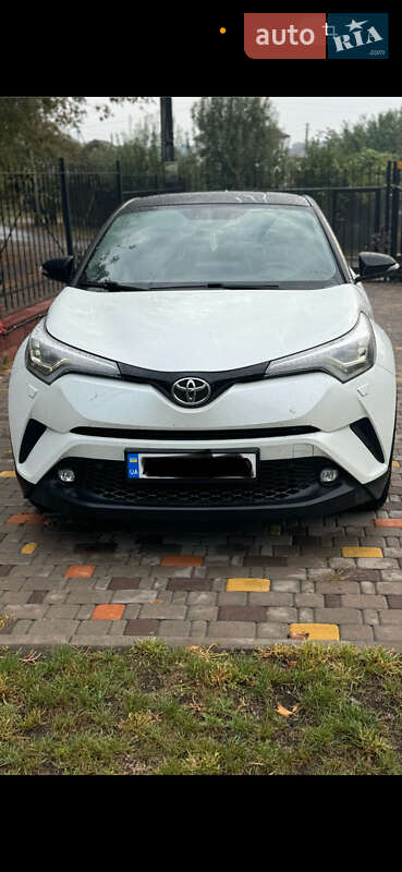Toyota C-HR 2017
