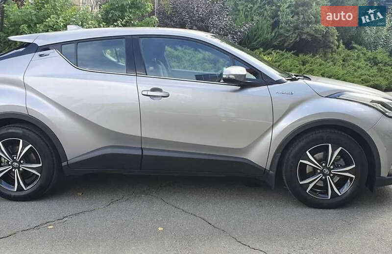 Внедорожник / Кроссовер Toyota C-HR 2018 в Белой Церкви