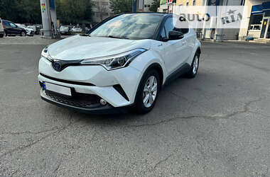 Позашляховик / Кросовер Toyota C-HR 2018 в Одесі