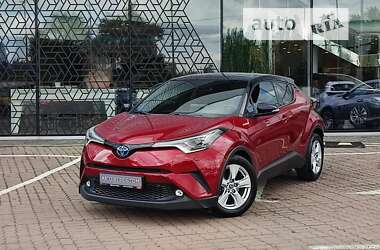 Внедорожник / Кроссовер Toyota C-HR 2019 в Киеве