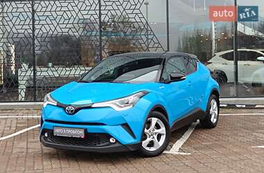 Внедорожник / Кроссовер Toyota C-HR 2019 в Киеве