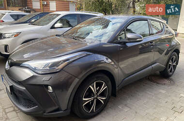 Позашляховик / Кросовер Toyota C-HR 2021 в Рівному