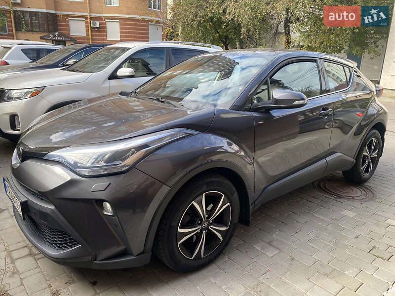 Внедорожник / Кроссовер Toyota C-HR 2021 в Ровно