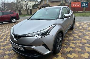 Позашляховик / Кросовер Toyota C-HR 2017 в Києві