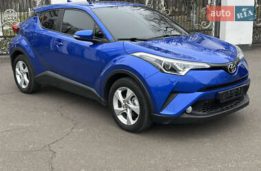 Позашляховик / Кросовер Toyota C-HR 2016 в Миколаєві