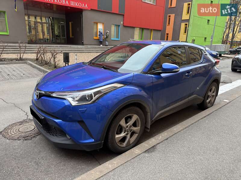 Позашляховик / Кросовер Toyota C-HR 2020 в Ірпені