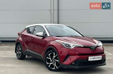 Позашляховик / Кросовер Toyota C-HR 2017 в Києві