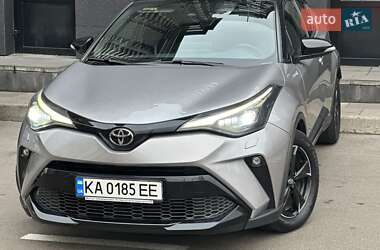 Позашляховик / Кросовер Toyota C-HR 2021 в 