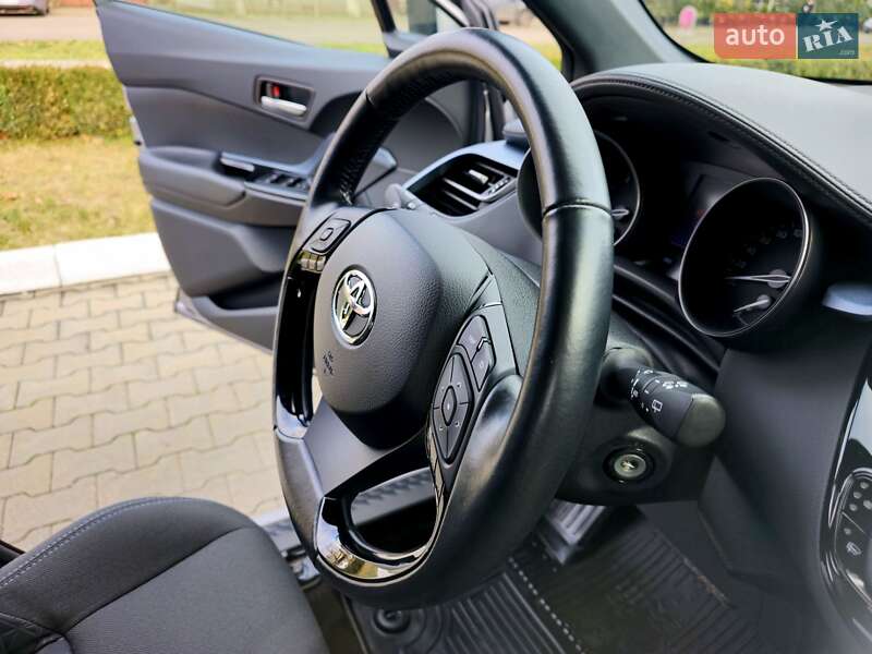 Позашляховик / Кросовер Toyota C-HR 2020 в Одесі