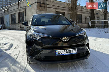 Позашляховик / Кросовер Toyota C-HR 2018 в Києві