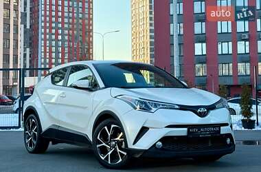 Позашляховик / Кросовер Toyota C-HR 2019 в Києві