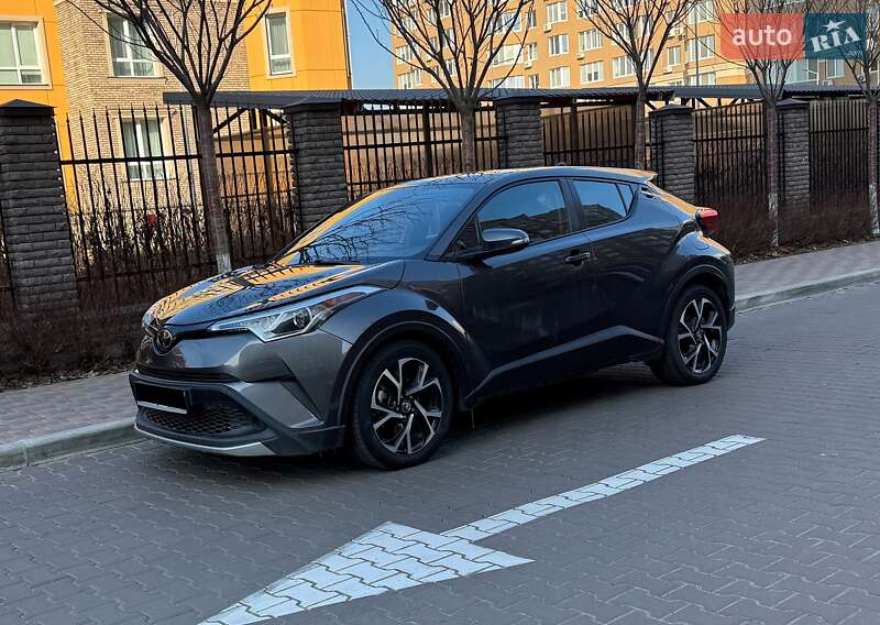 Позашляховик / Кросовер Toyota C-HR 2020 в Софіївській Борщагівці