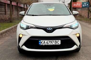 Позашляховик / Кросовер Toyota C-HR 2020 в Києві