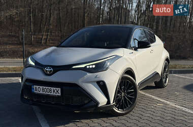 Внедорожник / Кроссовер Toyota C-HR 2021 в Ужгороде