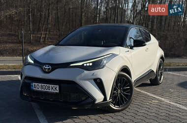 Внедорожник / Кроссовер Toyota C-HR 2021 в 