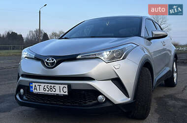 Внедорожник / Кроссовер Toyota C-HR 2016 в Ивано-Франковске